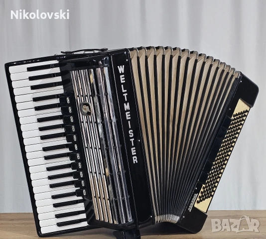Акордеон Weltmeister Consona 