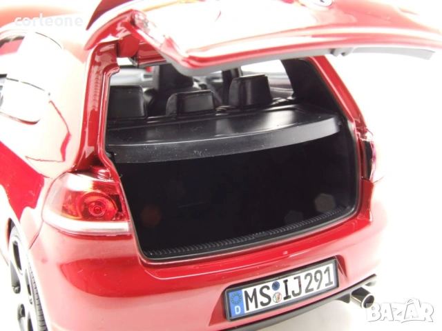 Volkswagen Golf 6 GTI 2009 - мащаб 1:18 на Norev моделът е нов в кутия VW, снимка 7 - Колекции - 54855257