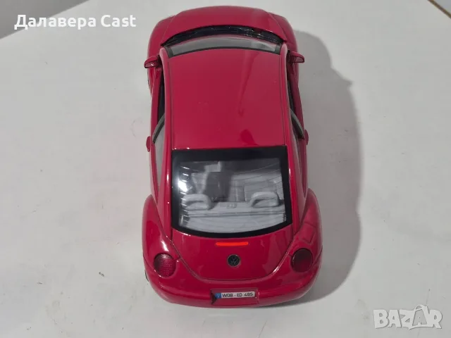 1/24 Volkswagen New Beetle Bburago Italy , снимка 8 - Колекции - 55426924