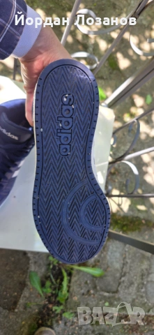 Обувки Adidas, снимка 4 - Маратонки - 54718878