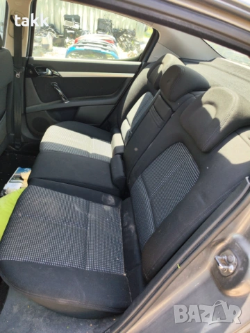 Peugeot 407 facelift седан на части 2.0hdi 140кс  / Пежо 407 , снимка 8 - Части - 54856613