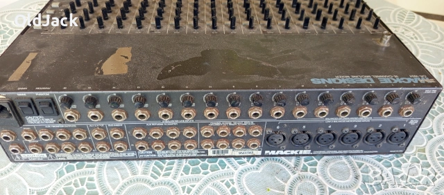 Mackie Mixer, снимка 3 - Ресийвъри, усилватели, смесителни пултове - 54709874