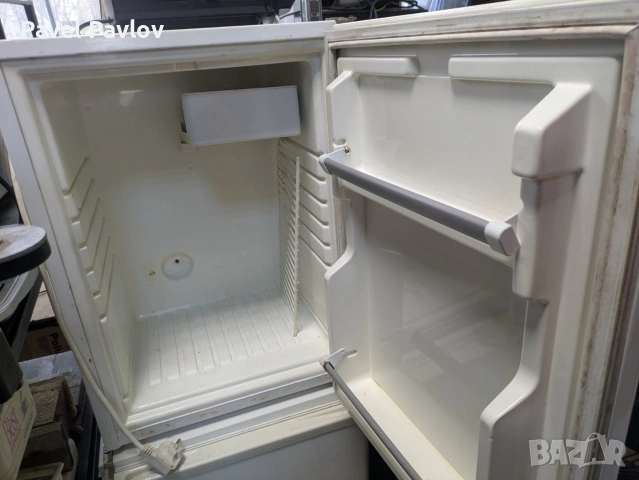 Минибарове, малки хладилници, мини хладилници, снимка 2 - Хладилници - 54030144