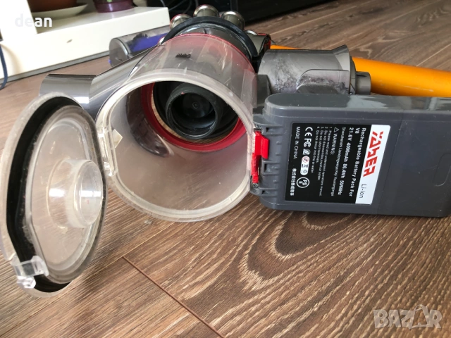 Безжична прахосмукачка Dyson V8, снимка 10 - Прахосмукачки - 54128418