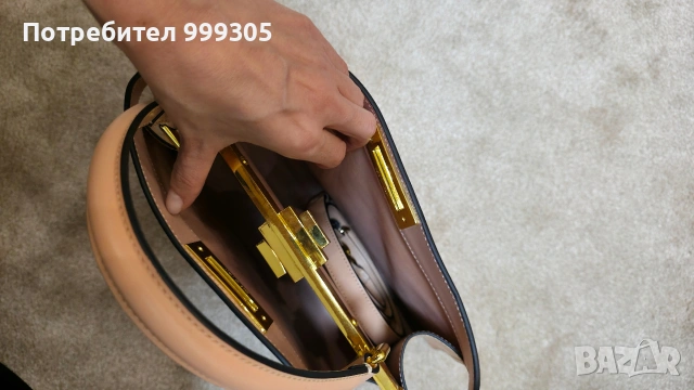 Fendi Peekaboo ISeeU Medium стил чанта – естествена кожа, нова, снимка 4 - Чанти - 54365282