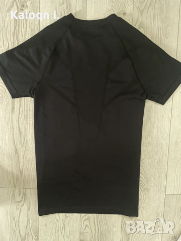 Gymshark Onyx V5 Midnight Размер Л/М, снимка 4 - Тениски - 54657400