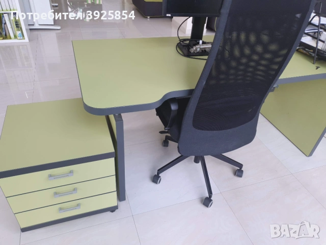 Качествени офис бюра - 2 бр., снимка 2 - Работни маси и бюра - 54080600