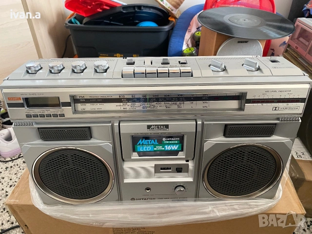 Hitachi TRK-8300