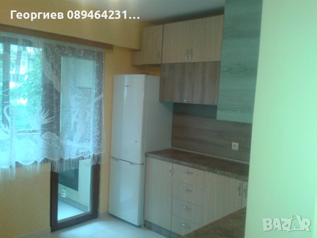 Давам под наем голяма южна стая с тераса до Технически университет и Икономически университет