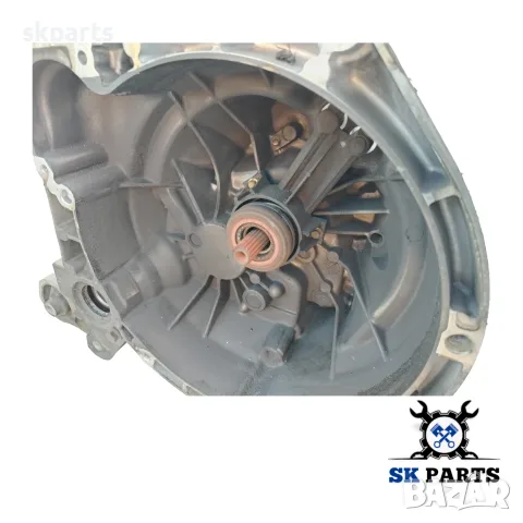Скоростна кутия за Форд Фиеста мк5 / Fiesta mk5 1.4 дтци, снимка 3 - Части - 55475101