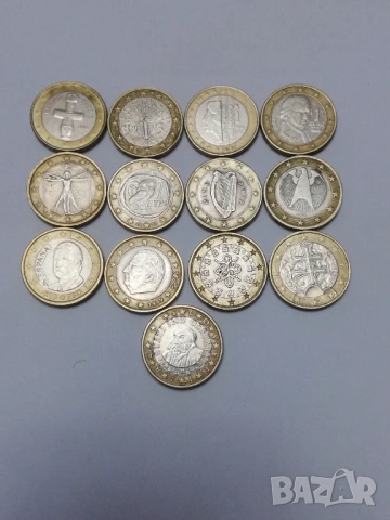13 монети от 1 евро различни