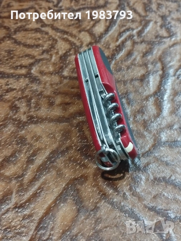 Красив модел Victorinox Evo Grip.Чисто нов!, снимка 7 - Ножове - 54682202