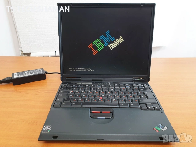⭐Продавам уникален ретро лаптоп IBM T20 Pentium 700MHz с Windows XP и РАБОТЕЩ Сериен Порт CОМ1, снимка 5 - Антикварни и старинни предмети - 54356967