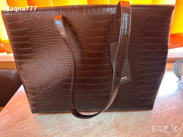 Нова голяма дамска чанта, снимка 15 - Чанти - 54213134