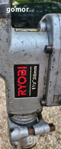 Бензинов перфоратор Ryobi ER-382 – 24 куб. см, до 38 мм, 2-тактов, Made in Japan, снимка 2 - Перфоратори - 55360321