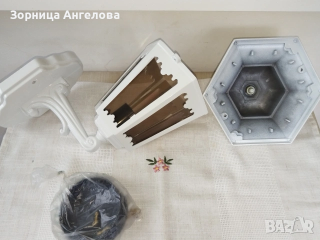 Винтидж външен стенен фенер от лят алуминии закупуван от Германия .Неизползван., снимка 5 - Антикварни и старинни предмети - 54390296