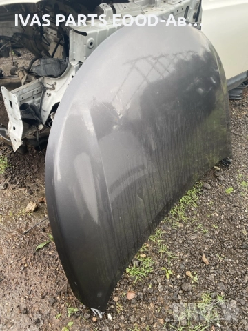 Преден капак за Toyota Avensis T27, снимка 2 - Части - 55457097
