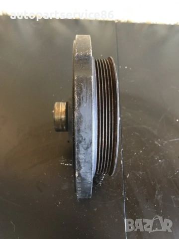 Шайба на колянов вал за Mercedes C Class W202 250Td (1998), снимка 2 - Части - 54080565