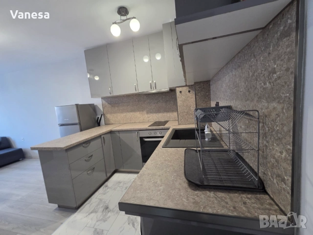 Двустаен апартамент в кв.Тракия, снимка 2 - Апартаменти - 54029175