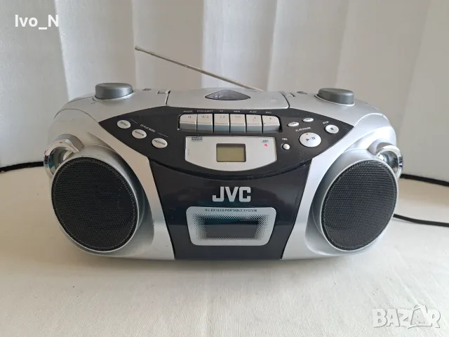 CD радиокасетофон JVC RC-EX10S.