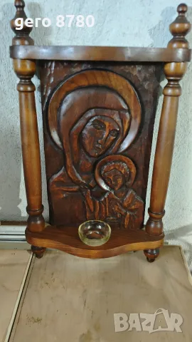 Продавам дървени икони
