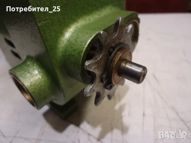 Трифазен мотор - редуктор 4,8 об/мин., снимка 4 - Електродвигатели - 55493552