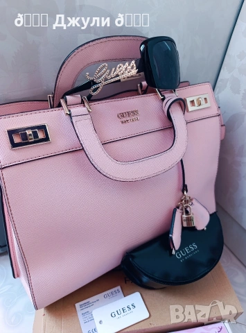 Ефектни слънчеви очила Guess с камъни, снимка 12 - Слънчеви и диоптрични очила - 53977249