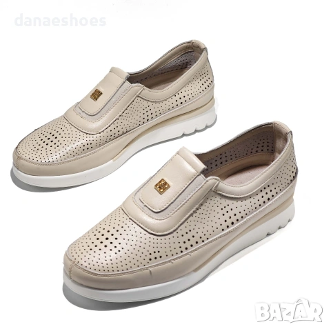 Дамски спортни обувки без връзки от естествена кожа с перфорация , снимка 2 - Дамски ежедневни обувки - 54027273