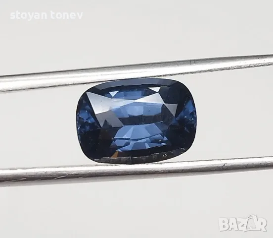  Естествен Синьо-Виолетов Шпинел 2.20 Карата със Световен Сертификат GIA!