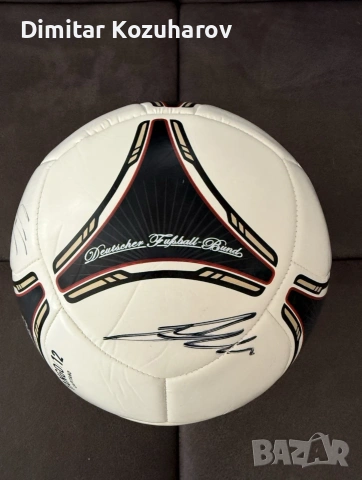 Футболна топка Adidas Tango Euro 2012 с автографи от германския национален отбор, снимка 5 - Футбол - 54414114