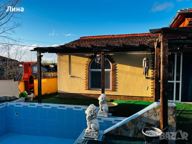 🏡 От собственик! Къща с басейн и просторен двор в с. Новоселец – готова за нанасяне, снимка 2 - Къщи - 55609433