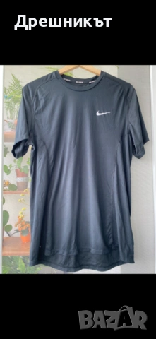 Спортна тениска Nike