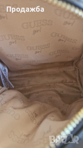 Дамска чанта Guess, снимка 4 - Чанти - 54709707
