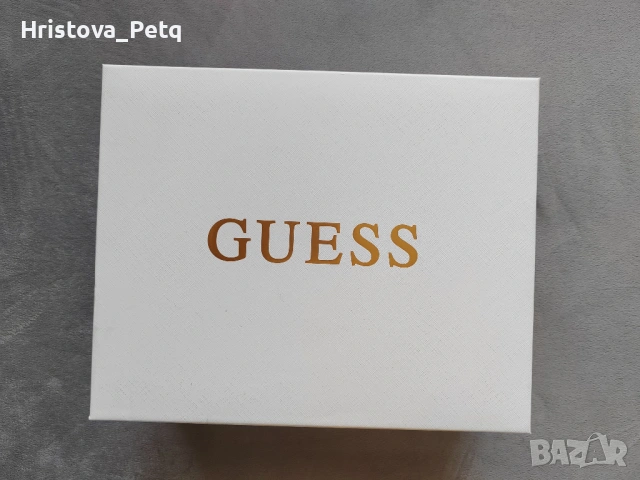 Дамски сникърси Guess, снимка 8 - Маратонки - 54696488