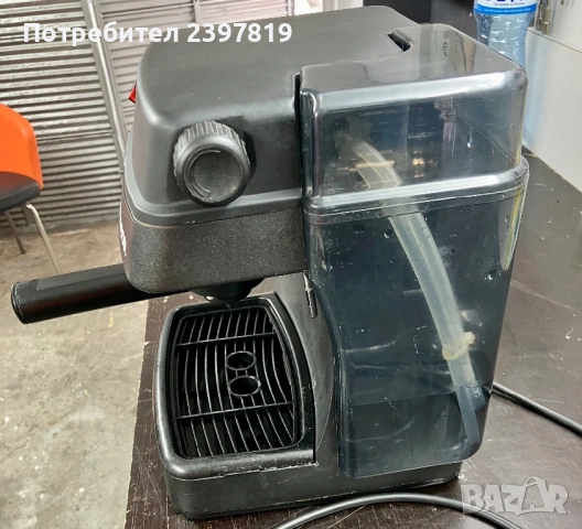 Saeco via veneto. Като нова, снимка 2 - Кафемашини - 54484179