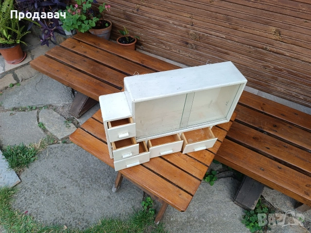 Бяла ретро аптечка кухненски шкаф, снимка 3 - Кухни - 55170058