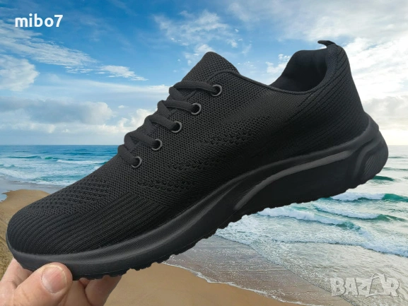 Дишащи олекотени мъжки маратонки в черно., снимка 3 - Маратонки - 40157409