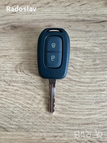 Ключ от Dacia Sandero, снимка 2 - Аксесоари и консумативи - 53224729
