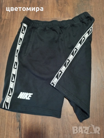 Nike размер М, снимка 3 - Спортни дрехи, екипи - 54959443