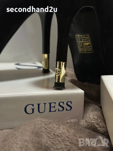 Токчета Guess - черен велур, снимка 4 - Дамски елегантни обувки - 54581134