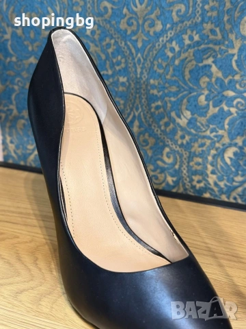 Дамски обувки на ток GUESS 41-дефект, снимка 2 - Дамски обувки на ток - 54778931