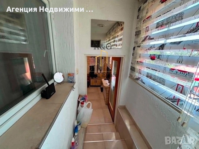 Двуетажна вила в м-та " Арменски лозя " , снимка 7 - Вили - 55175337