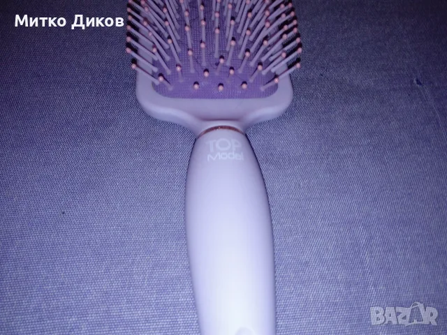 Четка за коса маркова , снимка 5 - Аксесоари за коса - 55570553