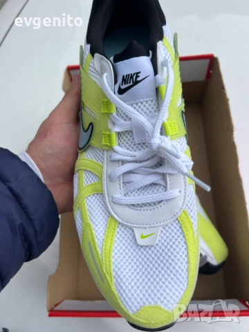 Nike V2K Run маратонки размер 46, снимка 4 - Маратонки - 54391145