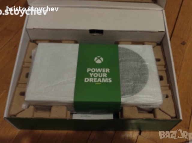 Xbox Series S - с кутия , снимка 4 - Xbox конзоли - 54270634