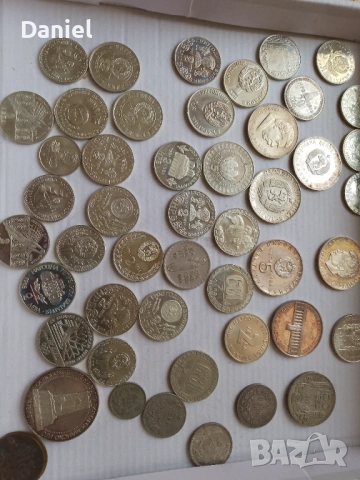 Продавам монети и сребърни