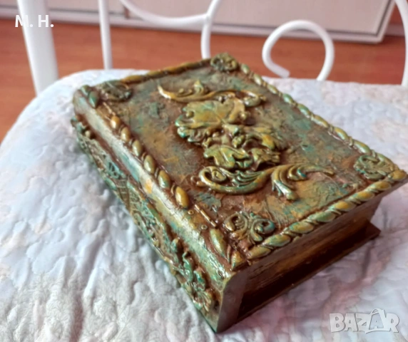 Ръчно декорирана дървена кутия , снимка 2 - Декорация за дома - 54534402