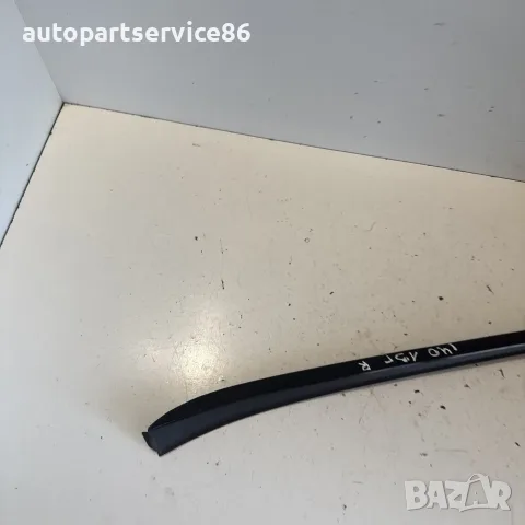 дясна лайсна на предното стъкло 86132-3Z000 за Hyundai i40 (2018 г.), снимка 2 - Части - 55500336