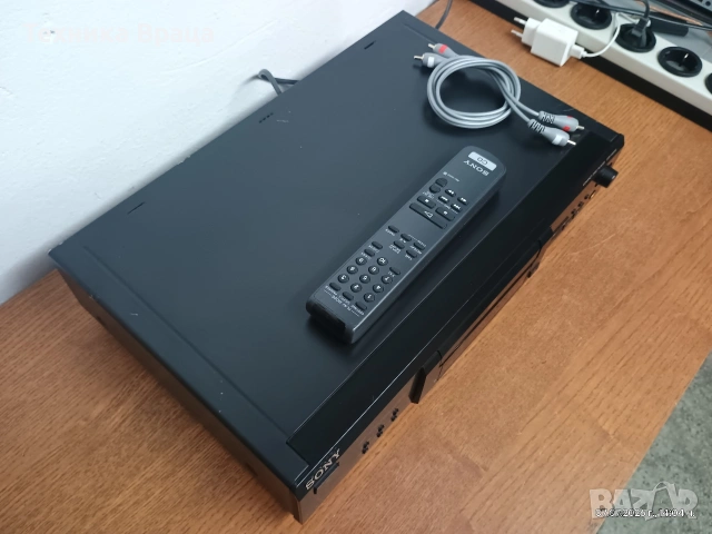CD плеър Sony CDP-XE530 с оригинално дистанционно. Изпращам видео. , снимка 8 - Аудиосистеми - 55187532