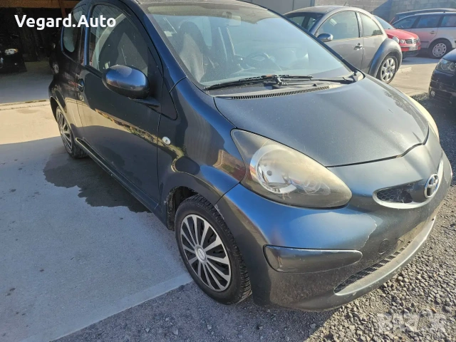 Toyota Aygo 1.0i 67к.с. 2008г. се продава на части